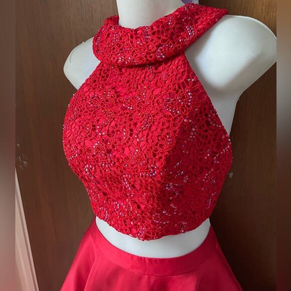 Alyce two piece prom dress - Picture 4 of 10